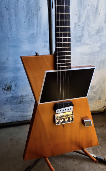 GODFREY GUITARS